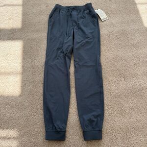 Lululemon NWT Men’s ABC Joggers Tall 32”Warpstreme Iron Blue Active Sz Small